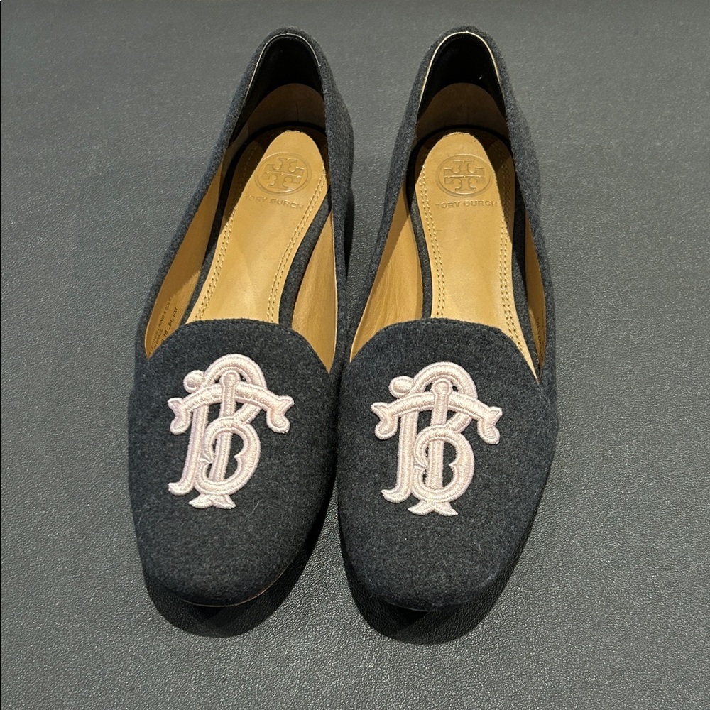 Tory Burch Grey Felt Flats with Pale Pink Embroidered Logo